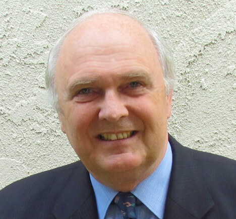 Dr Robert G W Brown